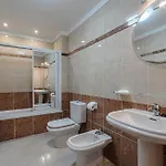 With Heated Pool In Apartman *