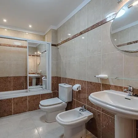 With Heated Pool In Apartman *