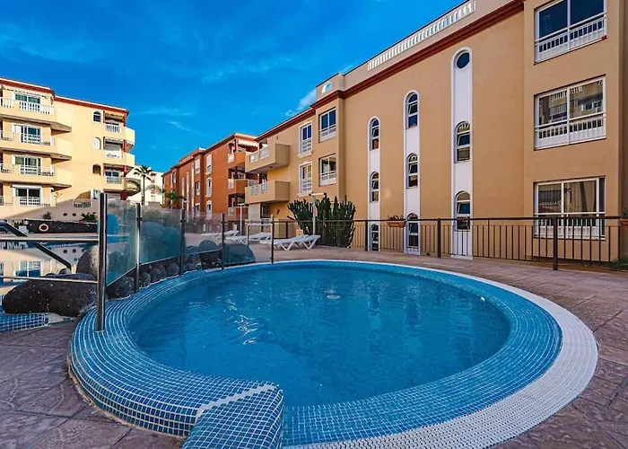 With Heated Pool In Apartamento Callao Salvaje