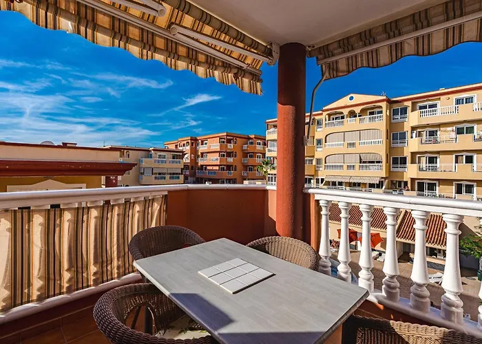 With Heated Pool In Apartamento *