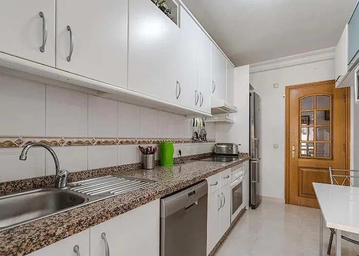 With Heated Pool In Кальяо-Сальвахе